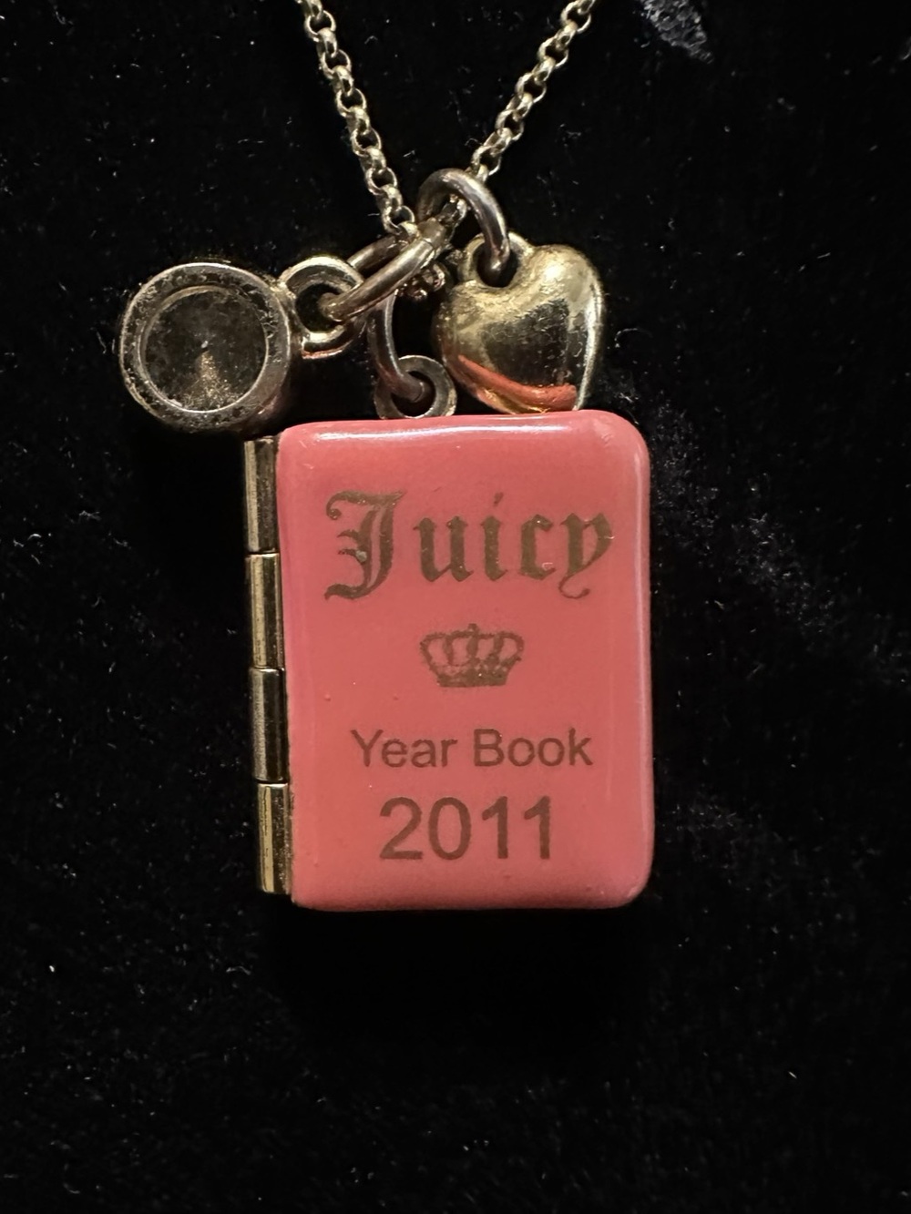 Juicy couture limited edition yearbook necklace